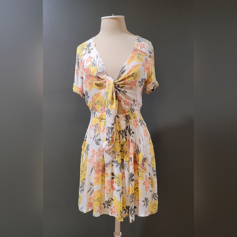 FREE PEOPLE summer dress. Size: 2